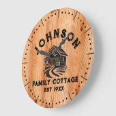 ファミリーキャビンパーソナライズされたシダー木時計 ラージ壁時計 (傾斜)