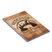 ファミリーキャビンパーソナライズされた名素朴木製 ノートブック (右側)