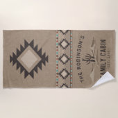 ファミリーキャビン素朴サウスウェストトライバル砂漠サボテン ビーチタオル (正面)