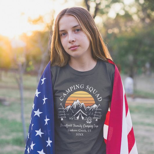 ファミリーキャンピングバケーションカスタムマッチングキャンプ Tシャツ