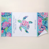 ファミリークモダンルーズバケーションシータートルネーム ビーチタオル (正面)