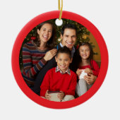 ファミリークリスマスフォトブライトレッド縁ど セラミックオーナメント (正面)