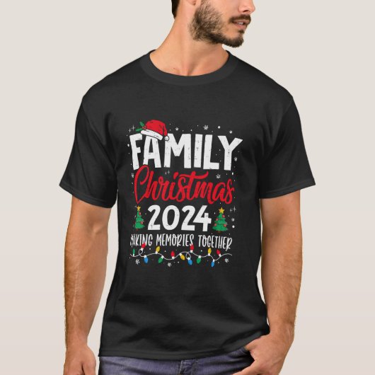 ファミリークリスマス2024マッチングスクワッドサンタ小妖精や小人おもしろい Tシャツ (正面)