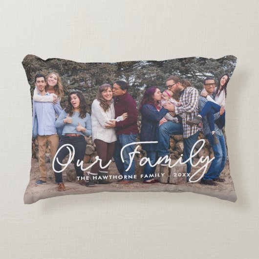 ファミリースクリプト文字オーバーレイ可愛い写真 アクセントクッション (正面)