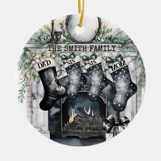 ファミリーストッキングパーソナライズされたクリスマスオーナメント セラミックオーナメント (正面)