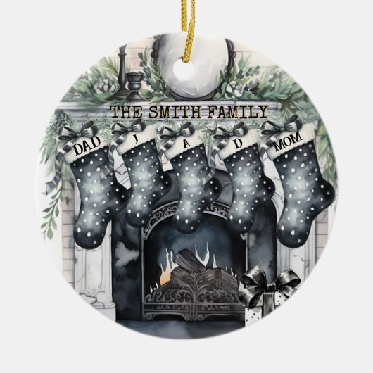 ファミリーストッキングパーソナライズされたクリスマスオーナメント セラミックオーナメント (正面)