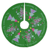 ファミリーネームおもしろいクリスマスブライトカラーズツリーズアート ブラッシュドポリエステルツリースカート (正面)