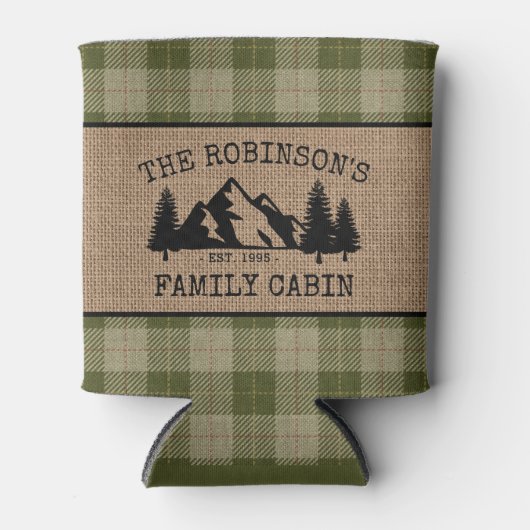 ファミリーネームキャビンツリーズセージグリーンプレイドバーラップ 缶クーラー (正面)