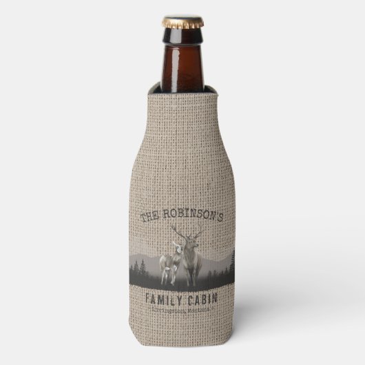 ファミリーネームキャビンディアパインツリーフォレストバーラップ ボトルクーラー (ボトル正面)