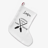 ファミリーネームパーソナライズされたレイクハウス ラージクリスマスストッキング (正面 (吊り時))