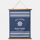 ファミリーネームビーチハウスネイビーブルーホワイト航海の 吊り下げ型タペストリー (正面)