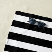 ファミリーネームモノグラムネイビー白黒ストライプ ビーチタオル (インサイチュ)