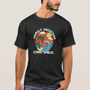 ファミリーバケーションコーラルゲーブルズビーチフロリダビーチB Tシャツ