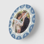 ファミリーフォトブルーコースト日が差すこと パーソナライズされた ラウンド壁時計 (傾斜)
