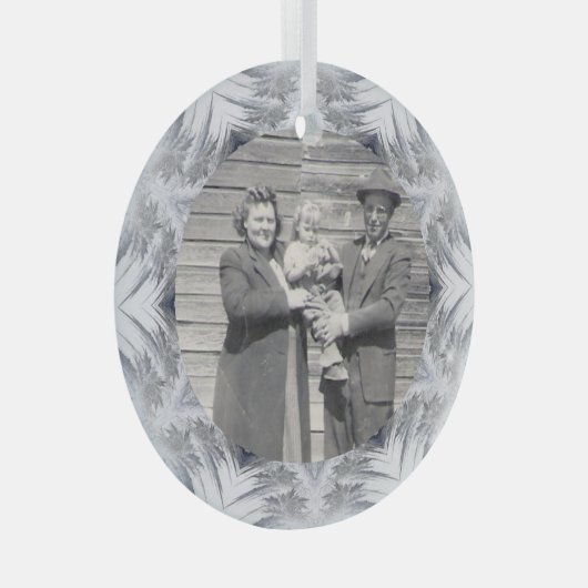 ファミリーフォト万華鏡のように千変万化するパターンスノーフレーク縁ど ガラスオーナメント (正面右)