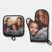 ファミリーホワイトスクリプトフォトオーバーレイモノグラム 鍋つかみ&鍋敷きセット (正面)