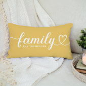ファミリーラブスクリプトゴールデンイエローカスタムモノグラム ランバークッション