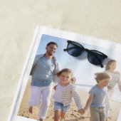 ファミリーレトロタイポグラフィフォトコラージュ ビーチタオル (インサイチュ)