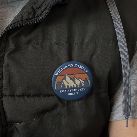 ファミリーロードトリップバケーションマウンテンズカスタム懇親会 缶バッジ