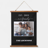 ファミリー写真名スクリプト白黒 吊り下げ型タペストリー (正面)
