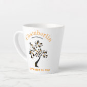 ファミリー懇親会トレンディーオレンジフローラツリーアートワーク カフェラテマグ (左アングル)