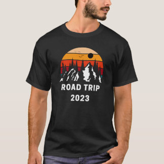 ファミリー懇親会ロードトリップ2023マウンテンサンセット Tシャツ