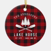 ファミリー素朴レイクハウスツリーズレッドバッファロープレイド セラミックオーナメント (正面)