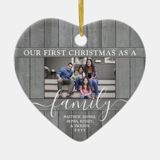 ファミリー2フォト初めてのクリスマスフェイクズグレーウッド セラミックオーナメント (正面)