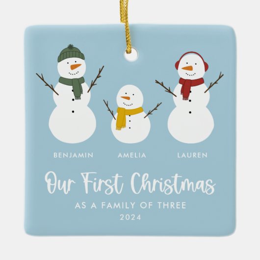 ファミリー・オブ・スリーズ初めてのクリスマス雪だるまオーナメント セラミックオーナメント (正面)