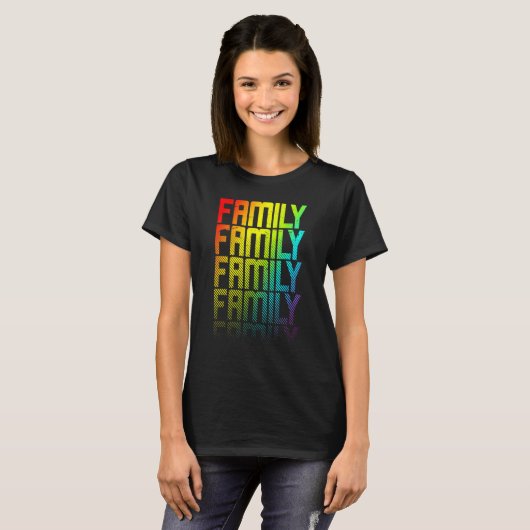 ファミリーLgbtq+レインボーゲイプライド文字フェードグラフィック Tシャツ (正面フル)