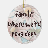 ファミリ：どこ風変わり走深い セラミックオーナメント (左)