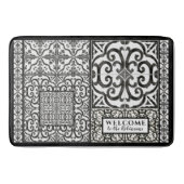 ファモダンームハウスウェルカムブラックアンドホワイトファミリー バスマット (正面)