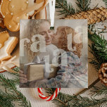 ファラオーバーレイタイポグラフィフォトクリスマス ガラスオーナメント<br><div class="desc">この飾クリスマスグラスのオーナメントでは、このホリデーシーズンをモダン持つ家を。デザインは、透明なタイポグラフィの文字ファララを備え、あなたの選択の写真をオーバーレイ。家族の名前とヴィオラを追加する！</div>