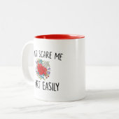 ファルおもしろいターのギャグ、私を怖がらせていない簡単におもしろい ツートーンマグカップ (正面左)