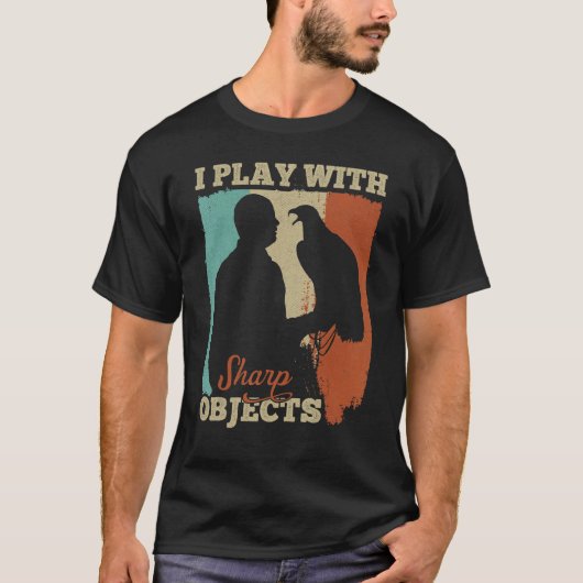 ファルコリー遊狩りIとFalのための鋭い物体 Tシャツ (正面)