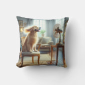 ファンの前に座っているゴールデンレトリバー クッション (正面)