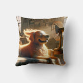 ファンの前に座っているゴールデンレトリバー クッション (裏面)