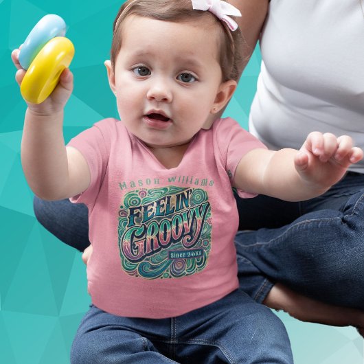 ファンキーでレトロな70年代 ヴィンテージ サイケデリック ピンク ベビーTシャツ