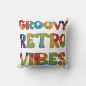 ファンキーなレトロ感覚のマルチカラー・クッションカバー クッション (正面)