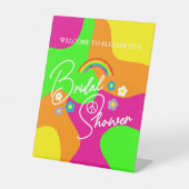 ファンキーなレトロ ブライダルシャワー 台座サイン (正面)