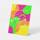 ファンキーなレトロ ブライダルシャワー 花の花輪 台座サイン (正面)