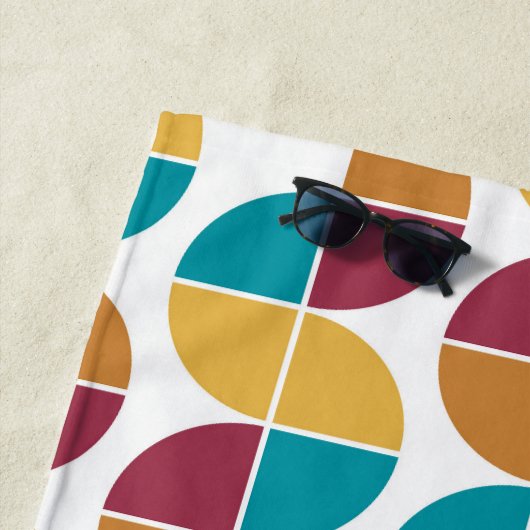 ファンキーカラフルレトロヴィンテージ幾何学模様 ビーチタオル (インサイチュ)