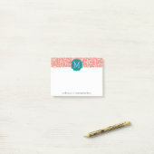 ファンキー花の模様とカスタムティール(緑がかった色)モノグラム ポストイット (デスク上)