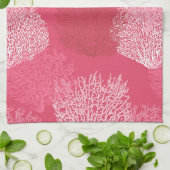 ファンサンゴプリント、コーラルピンクキッチンの色合い キッチンタオル (折り畳み)