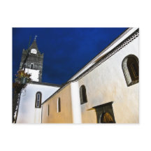 ファンシャルの夜景の町の教会