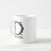 ファンシーなモノグラム: Danielle コーヒーマグカップ (正面左)