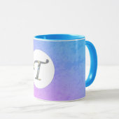 ファンシーな花の手紙Tの青および紫色 マグカップ (正面右)