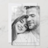 ファンシーシンプルシモダンックイニシャル写真集 招待状 (裏面)