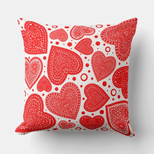 ファンシー赤いハートとドットパターン20in クッション (正面)