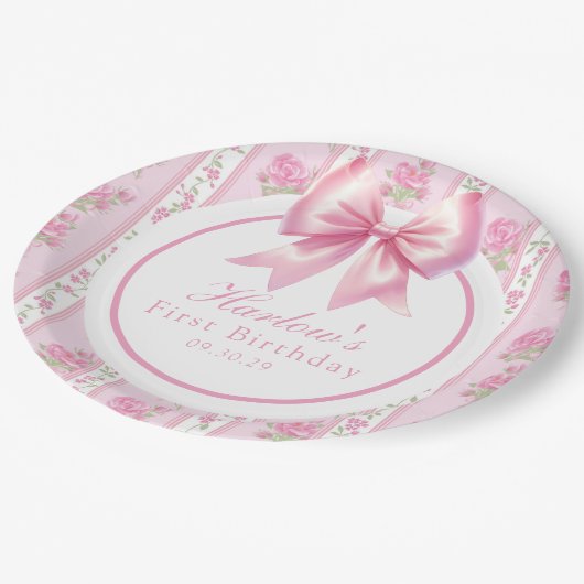 ファンシー1ピンクコケットボウファースト誕生日 ペーパープレート (アングル)